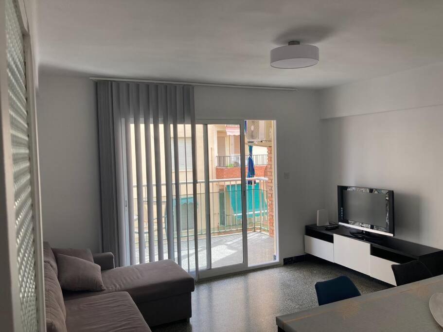 Centrico Apartamento A 150M De La Playa كولرا المظهر الخارجي الصورة