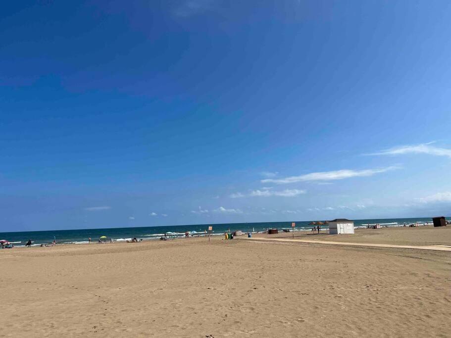 Centrico Apartamento A 150M De La Playa كولرا المظهر الخارجي الصورة