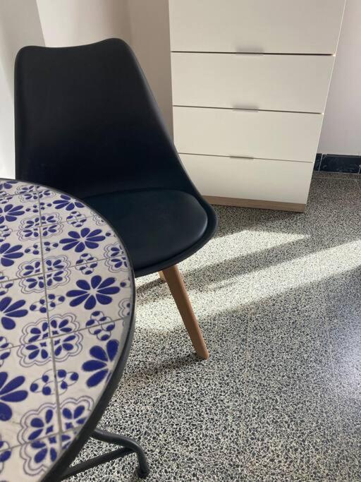 Centrico Apartamento A 150M De La Playa كولرا المظهر الخارجي الصورة