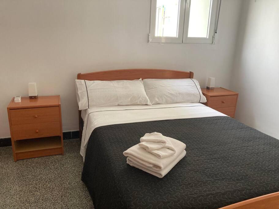 Centrico Apartamento A 150M De La Playa كولرا المظهر الخارجي الصورة
